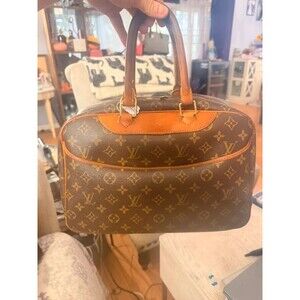 Louis Vuitton Deuville